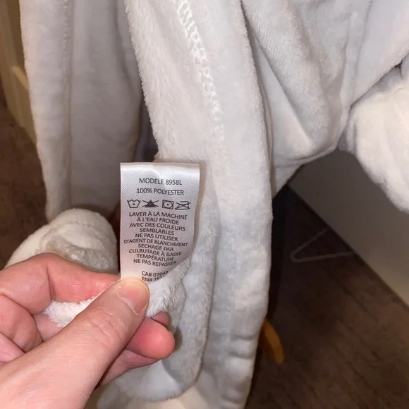 Max Studio Cream Plush Robe - Picture 4 of 7